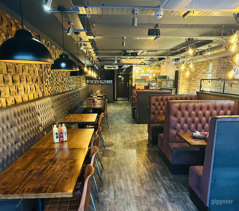  Huge Space with Great Ambiance 