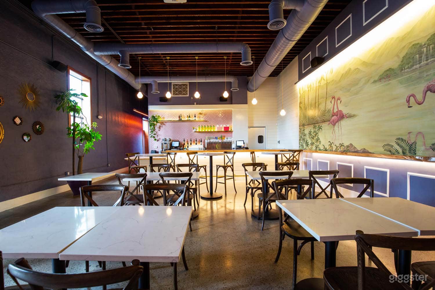 Tropical Beer Garden in Downtown Los Angeles Photo 3