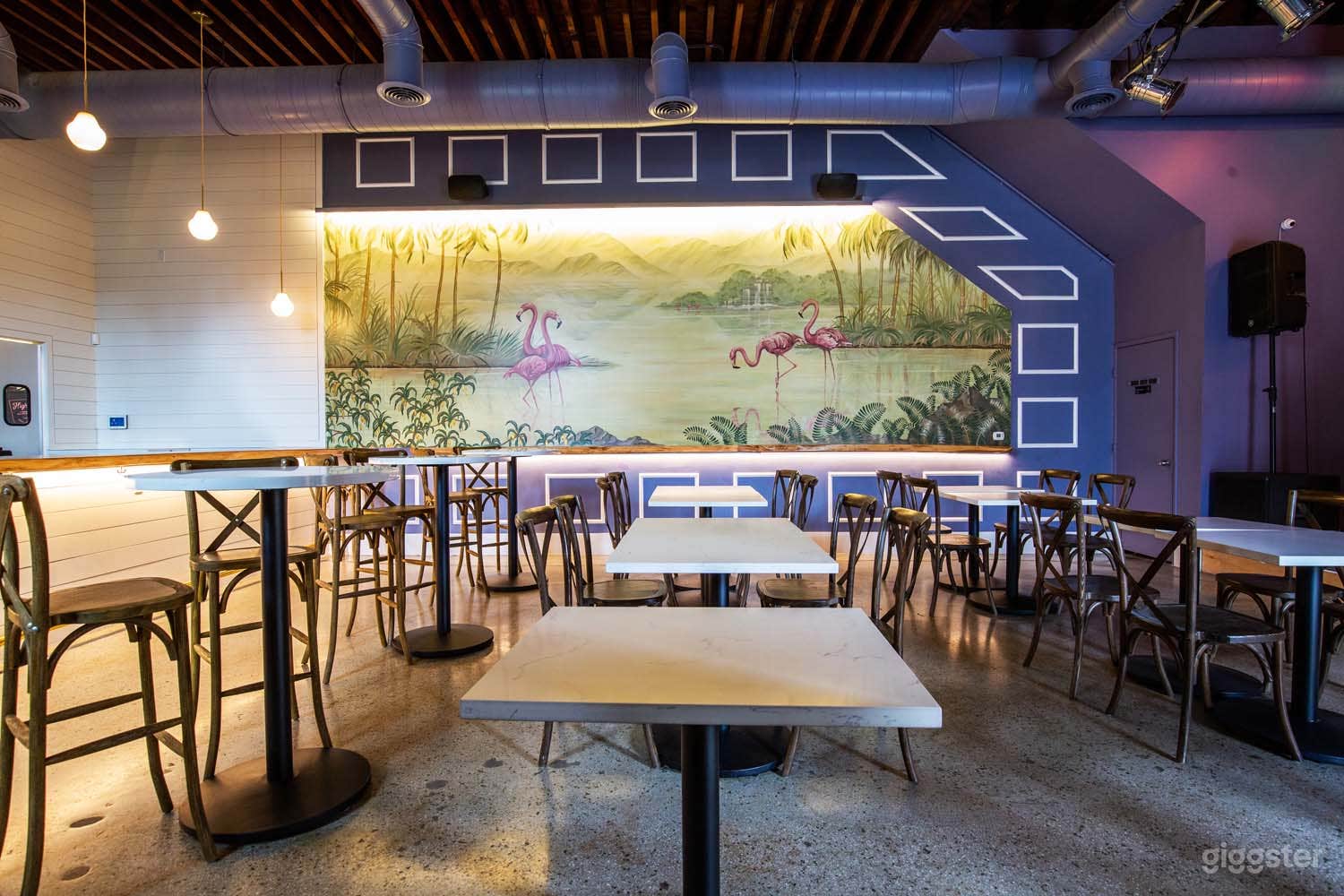 Tropical Beer Garden in Downtown Los Angeles Photo 1