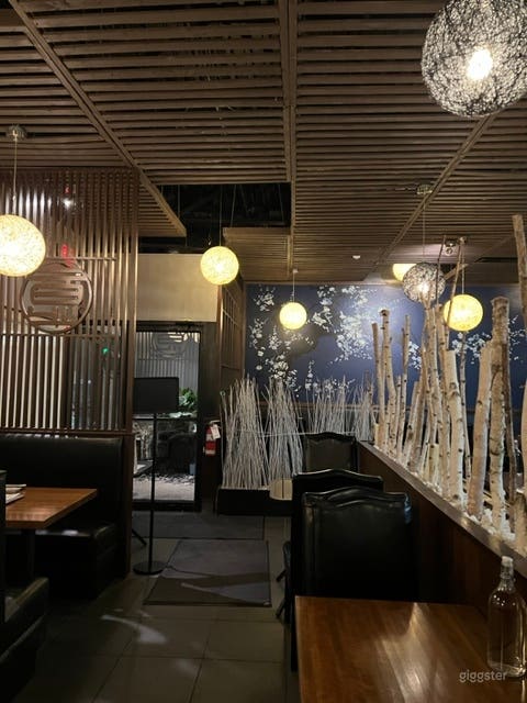  Restaurante de fusión asiática elegante (Comedor) 