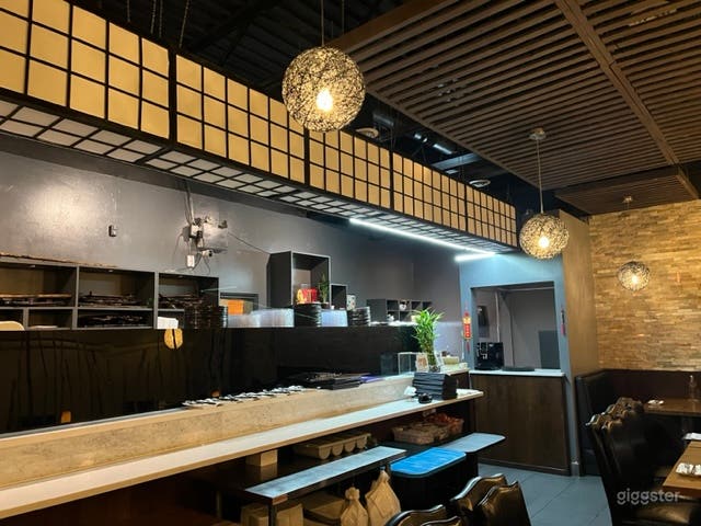 Sleek Asian Fusion Restaurant (Dining Room) Photo 2