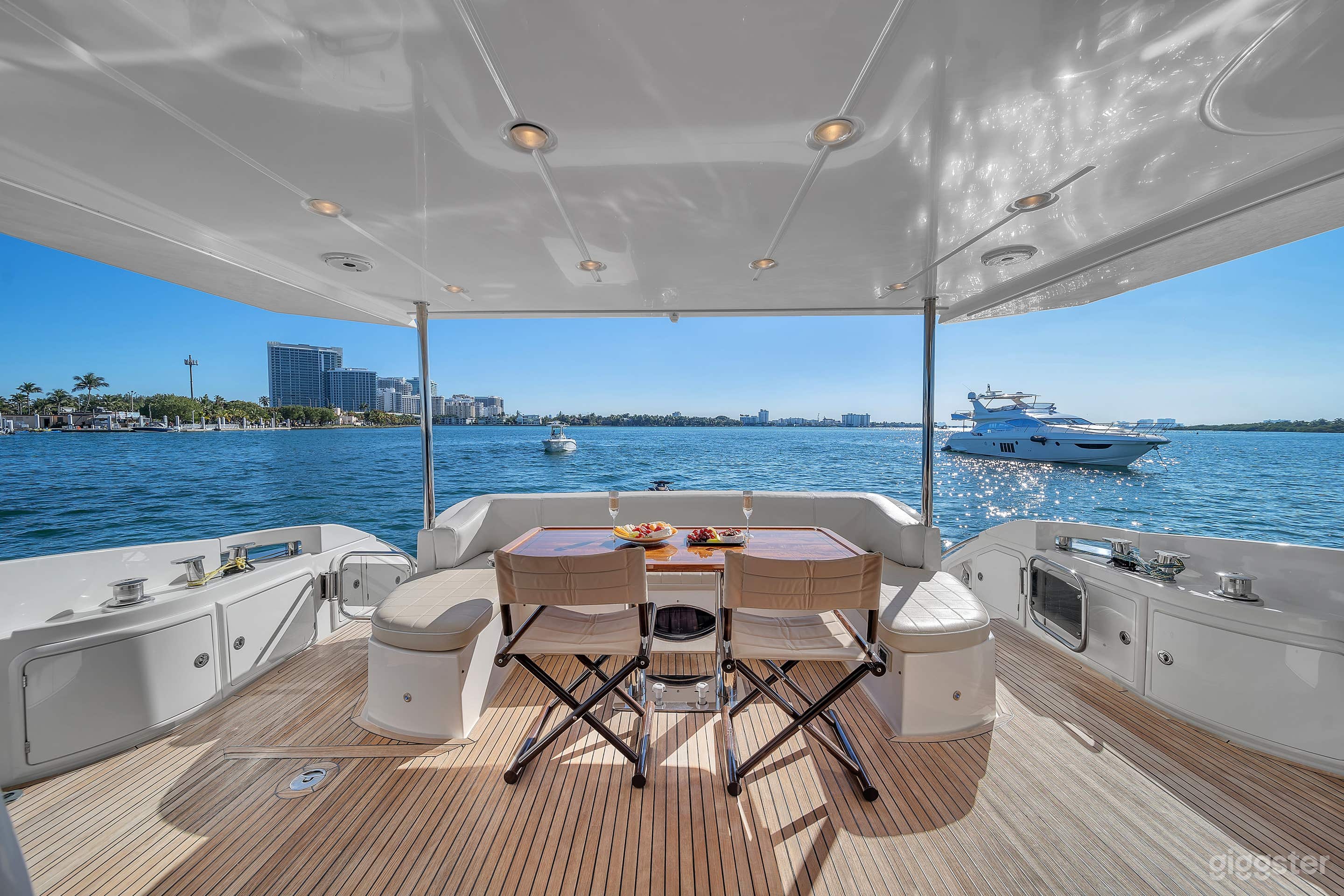 70' Azimut with Sleek and Modern Interior Photo 3