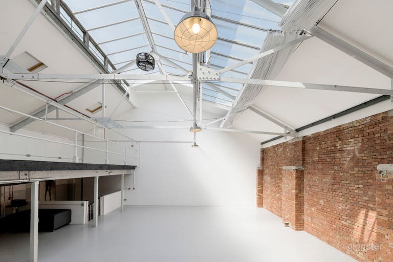  Studio first floor 