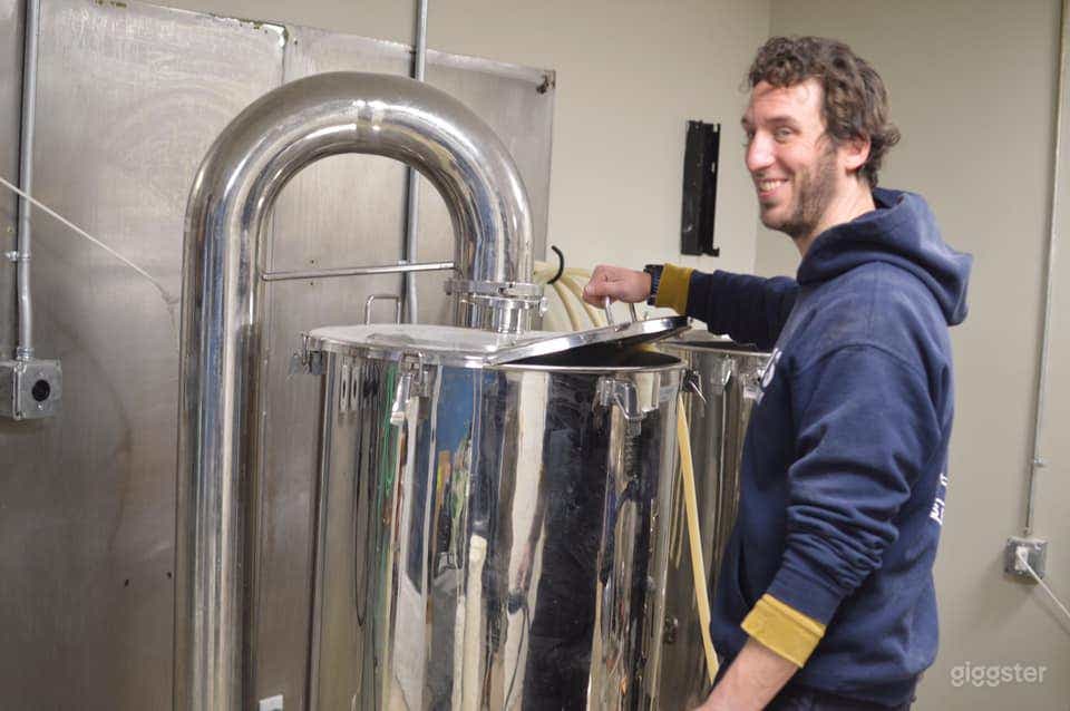 800 Sq. Ft. Brewery Perfect for Filming and Photoshoots Photo 4