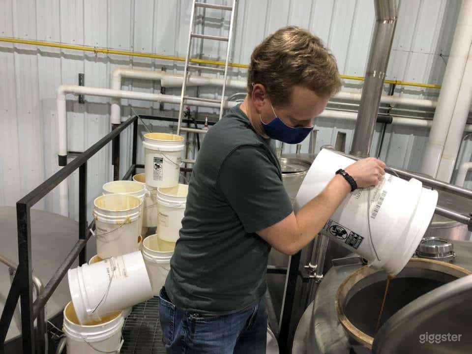 800 Sq. Ft. Brewery Perfect for Filming and Photoshoots Photo 2