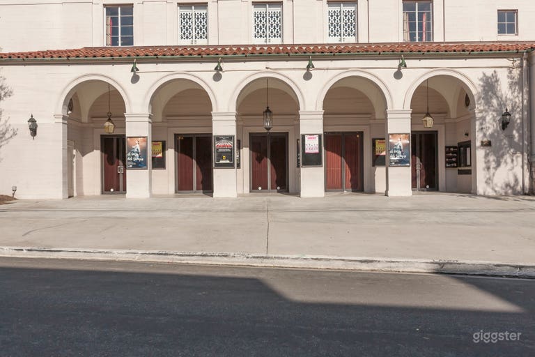  Old Hollywood Theatre  