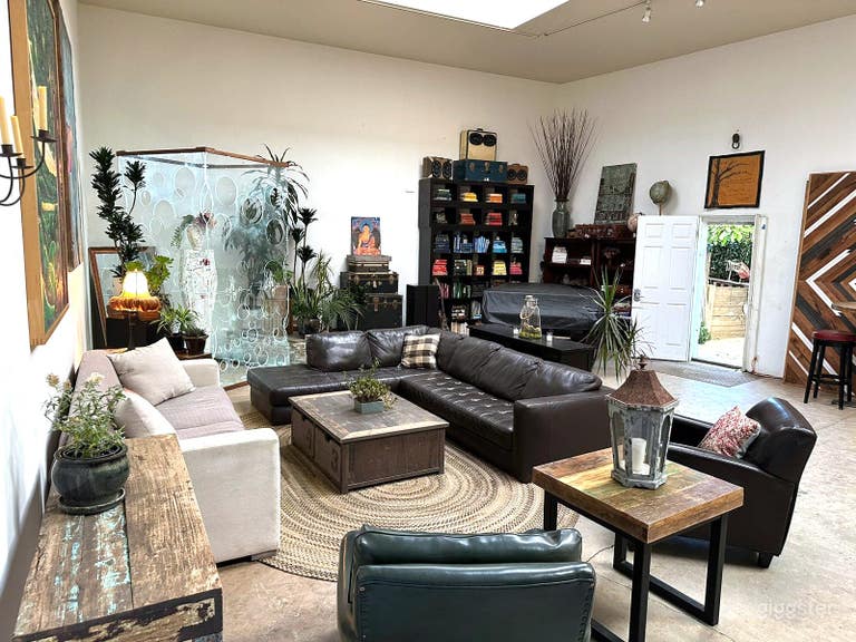  The Bohemian Piano Lounge 