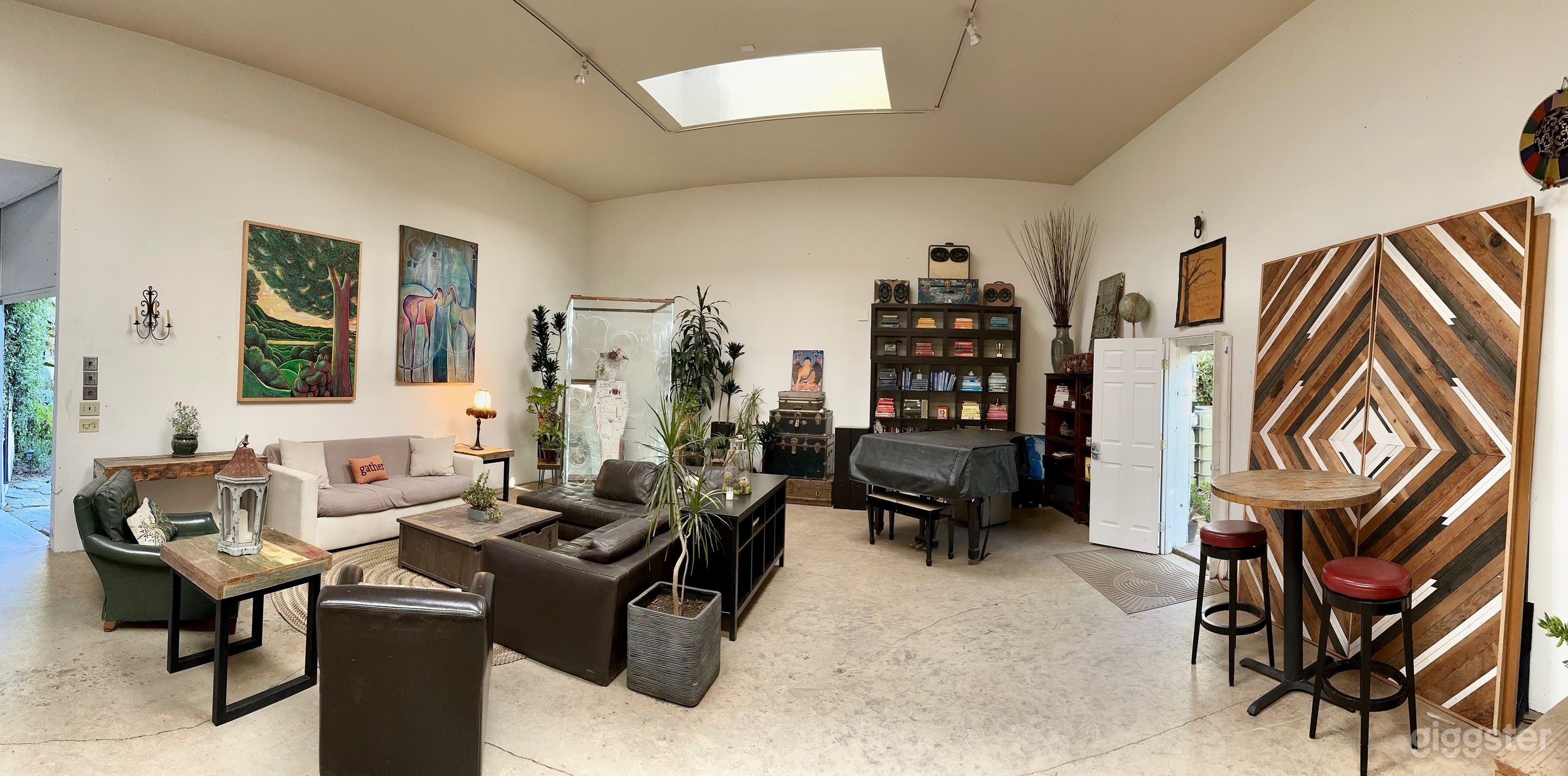 The Bohemian Piano Lounge Photo 2