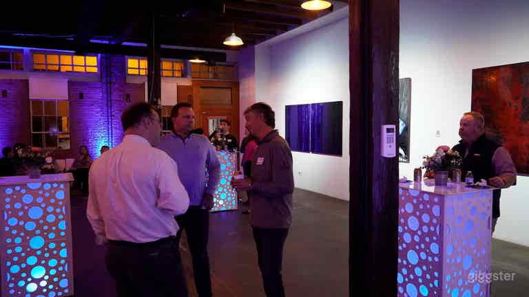  Receptions and other social gatherings are right at home in this chic space in one of Dallas&#x27;s most creative neighborhoods. 