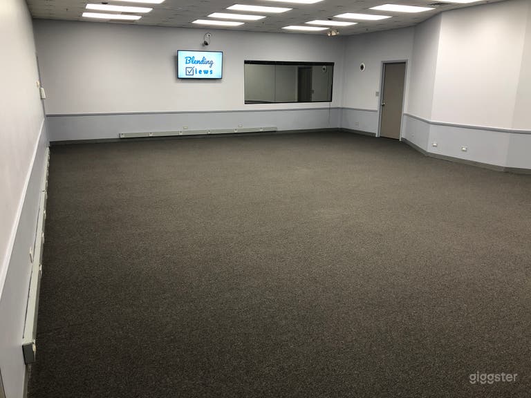  Gran sala vacía (40' X 28') 