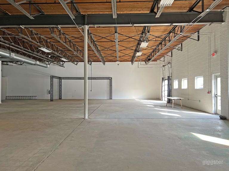  Urban Industrial Studio B 