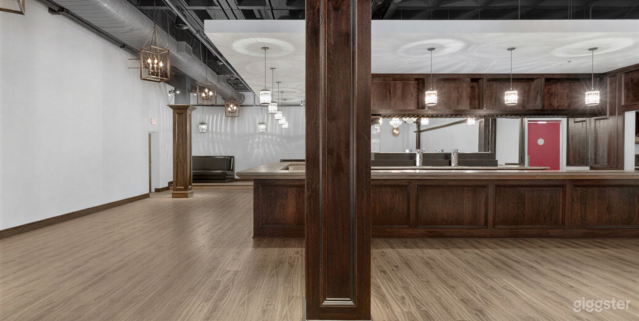 5330 Function Room Photo 2