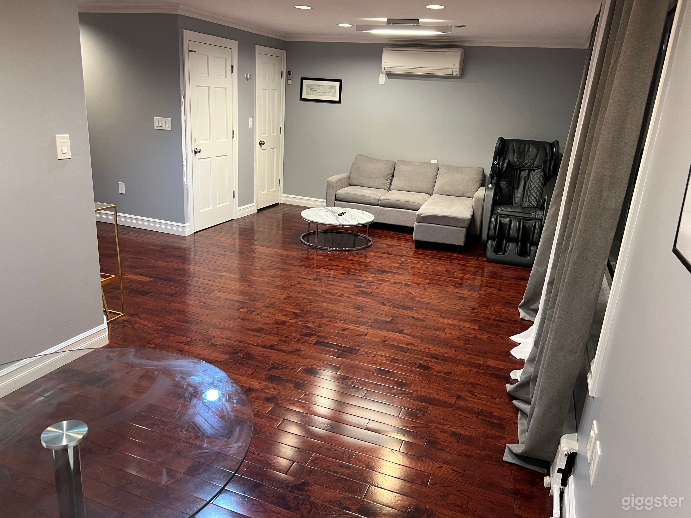 Beautiful NYC Space For Content Creators Close To All Transportation Parking Onsite Photo 2