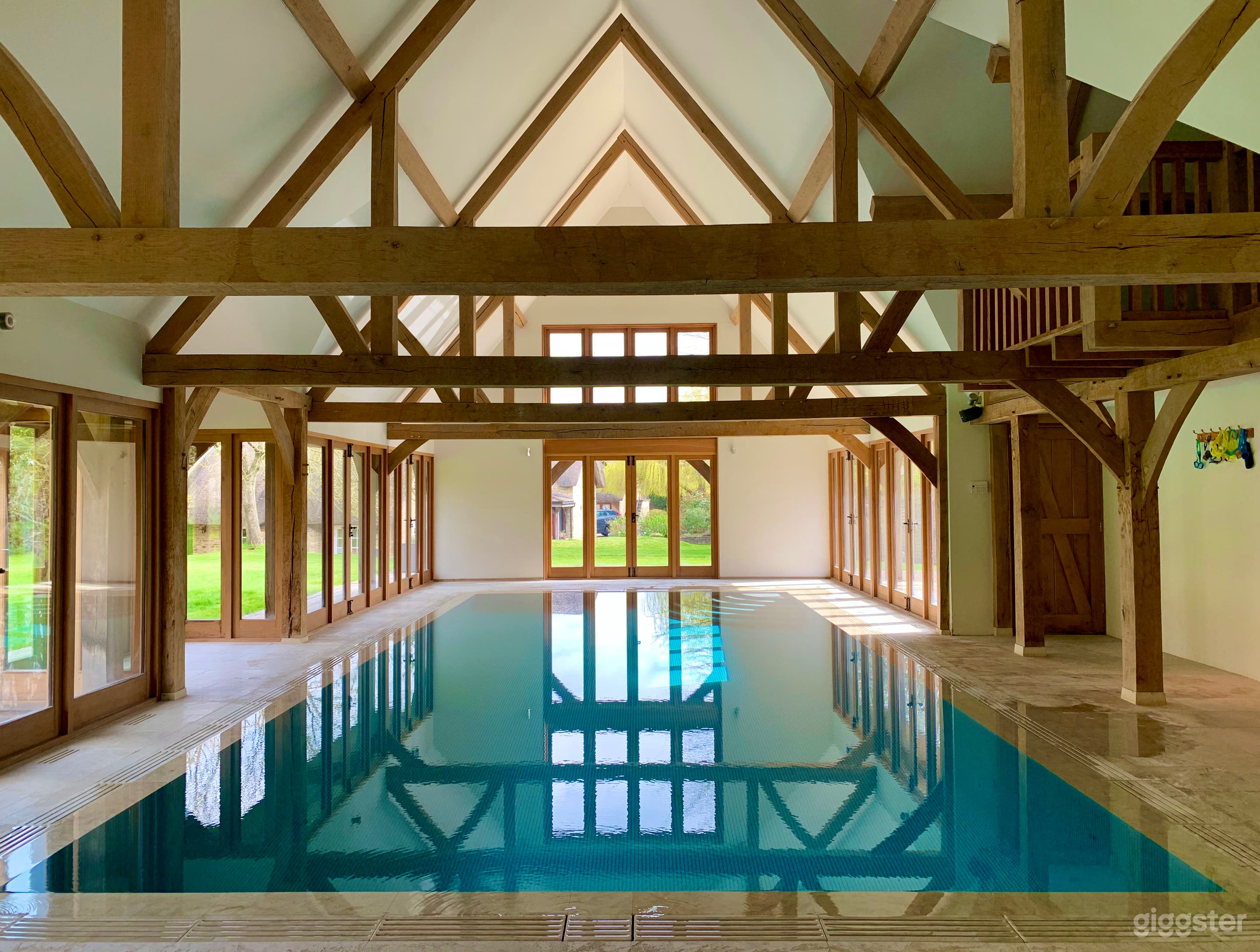 The Thatched Cottage Photo 1