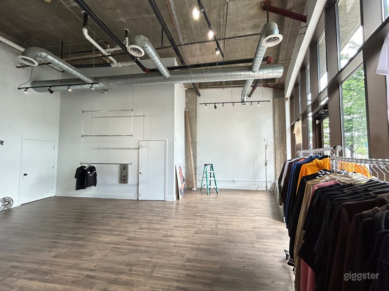  Urban Studio Loft/ Store Front 