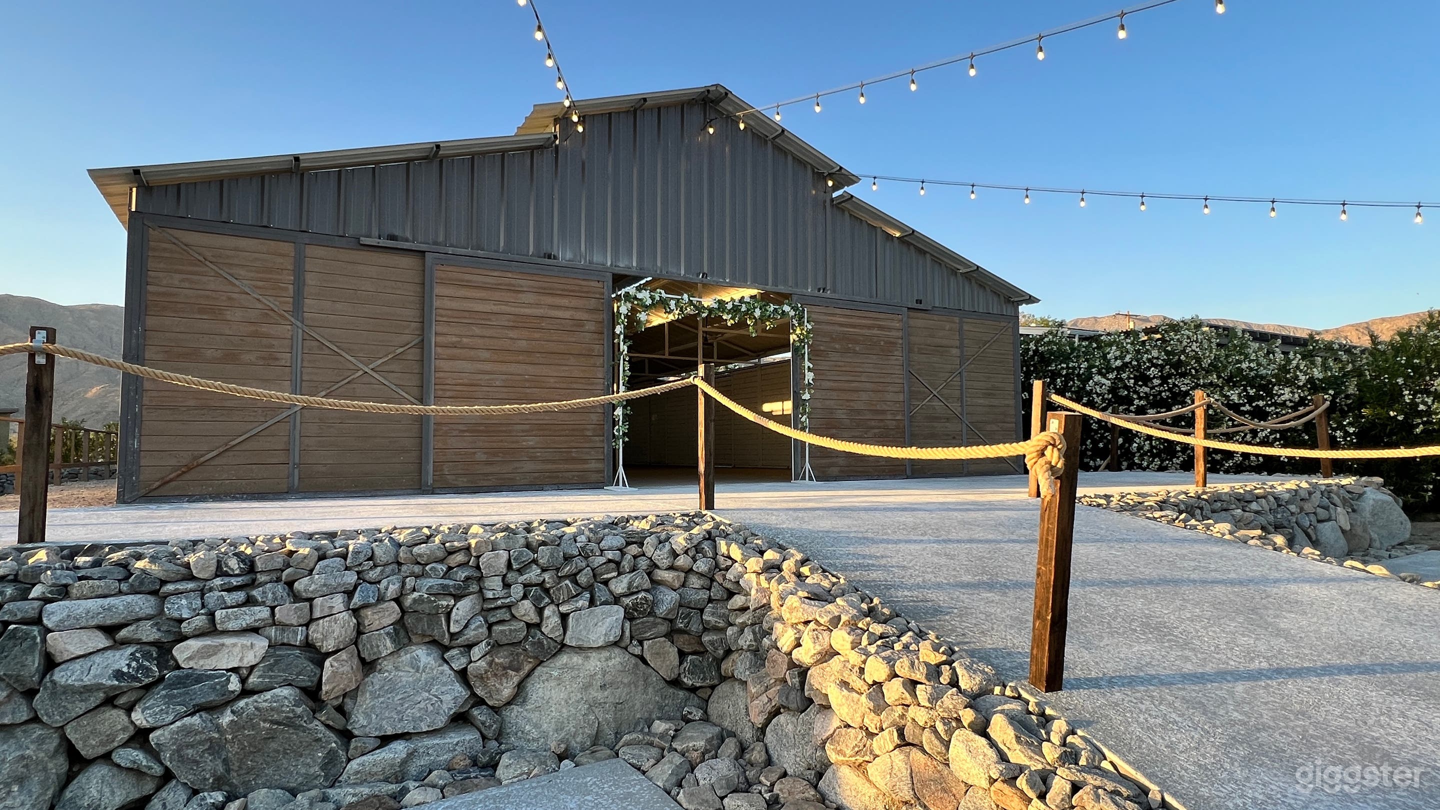 Barn Desert Oasis Photo 3