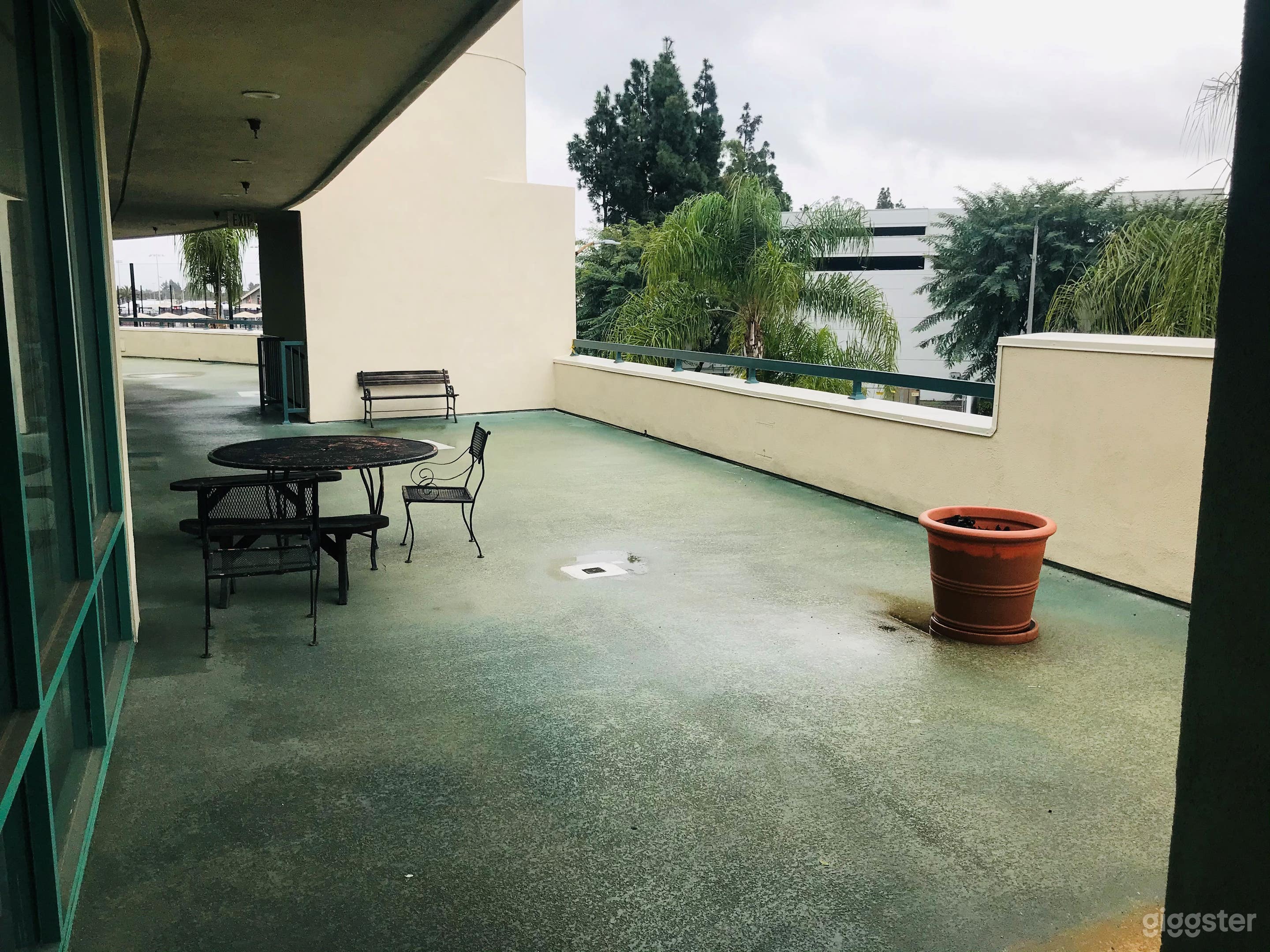 Patio area from the other end.