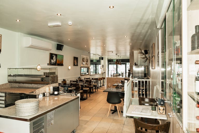  Contemporary Pizza Restaurant & Event Space 