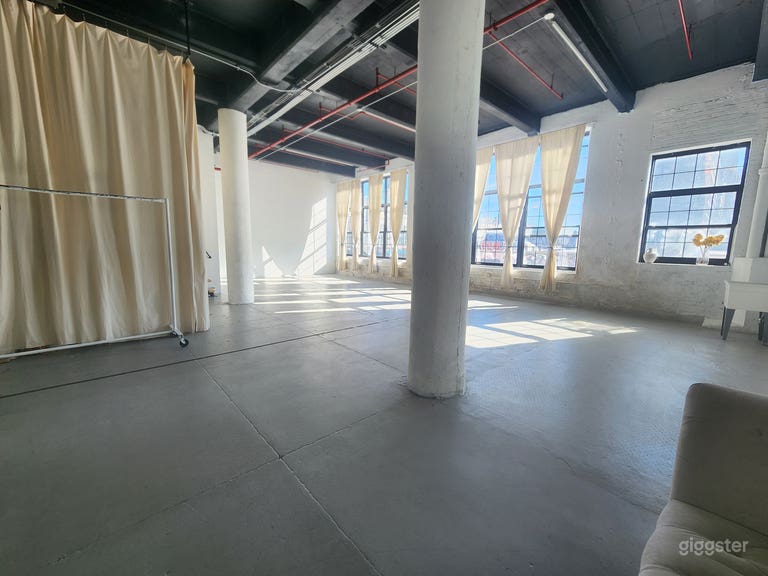  The Wonderloft Studio 