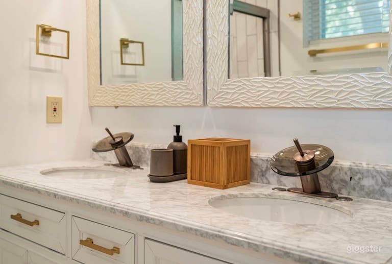  HUGE Manicured Backyard for Events | Film & Shoot 