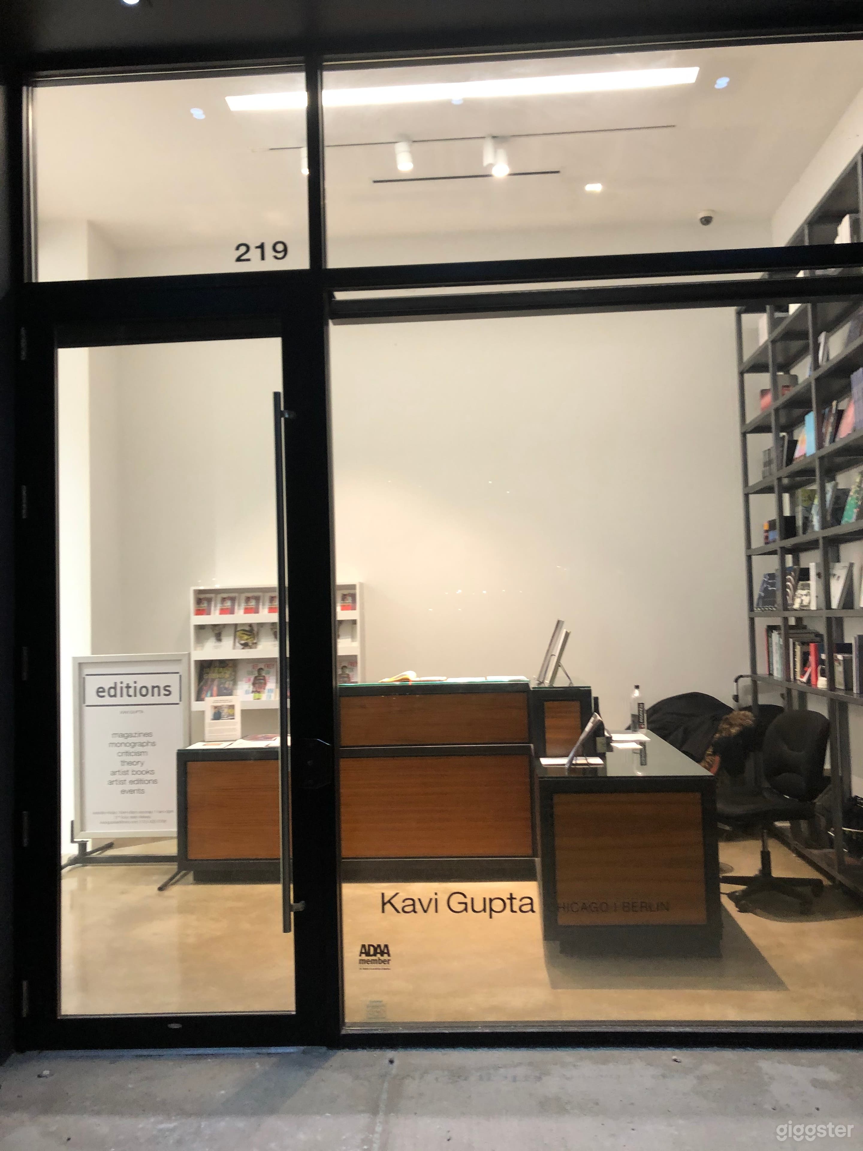 Flagship Pop-Up | Event Opportunity | West Loop, Fulton Mkt Photo 3