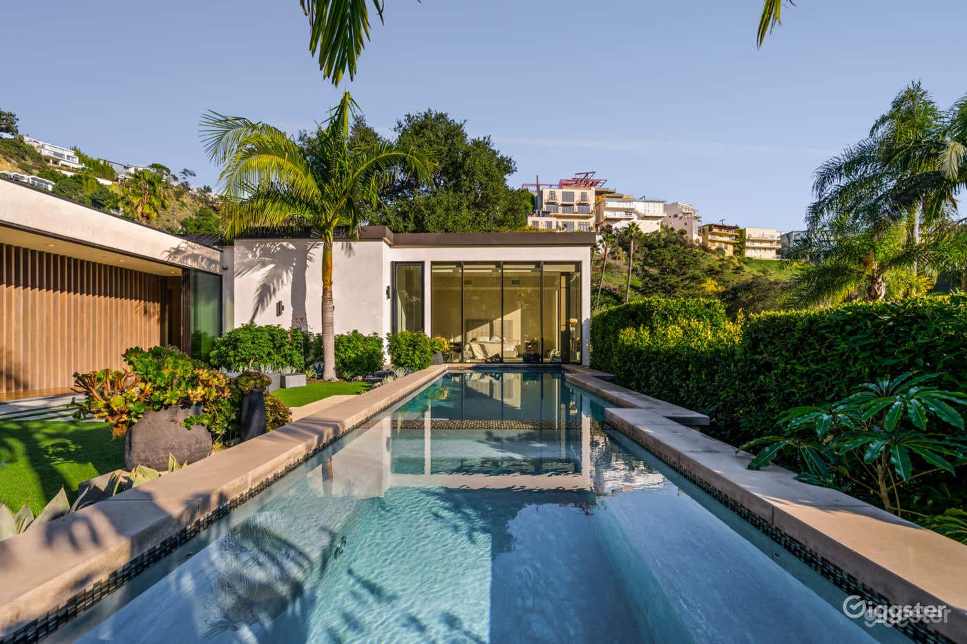 PICTURE-PERFECT VILLA FOR PRODUCTIONS/EVENTS/POOL Photo 1