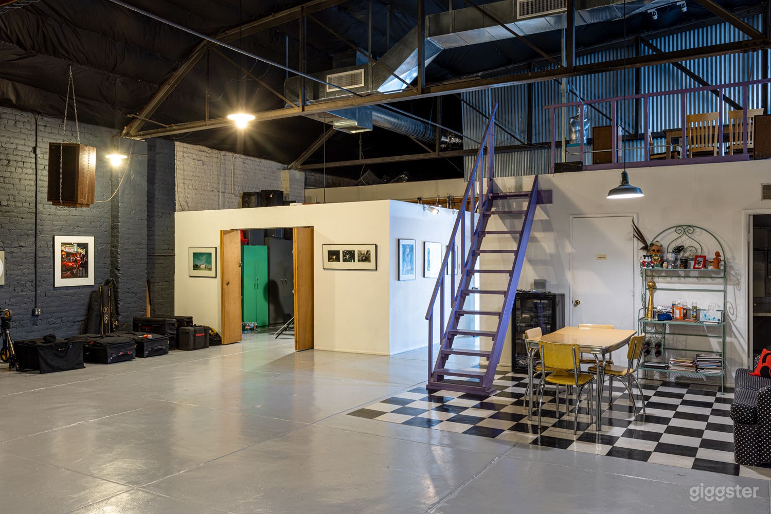 Spacious Photography Studio in Downtown Tucson Photo 3