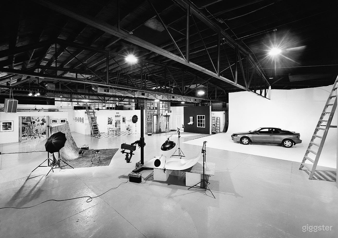 Spacious Photography Studio in Downtown Tucson Photo 1