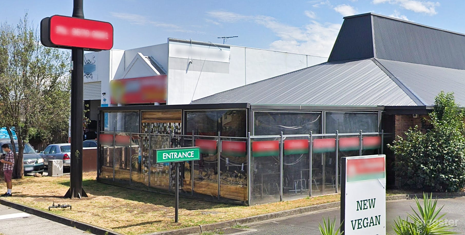 Fully Enclosed Function Space Photo 3