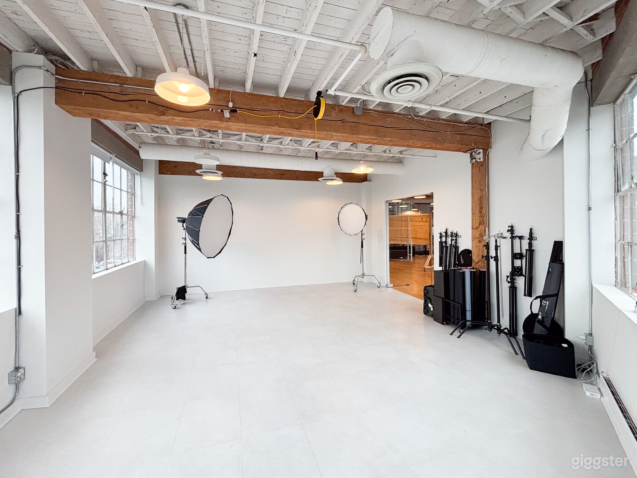 Natural Light Production Studio in Liberty Village Photo 1