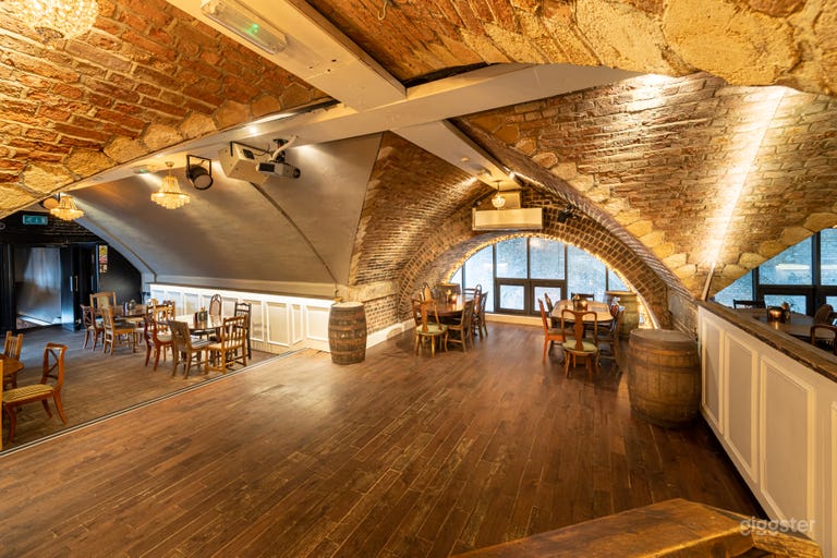  Salón del ático y bar de estudio 