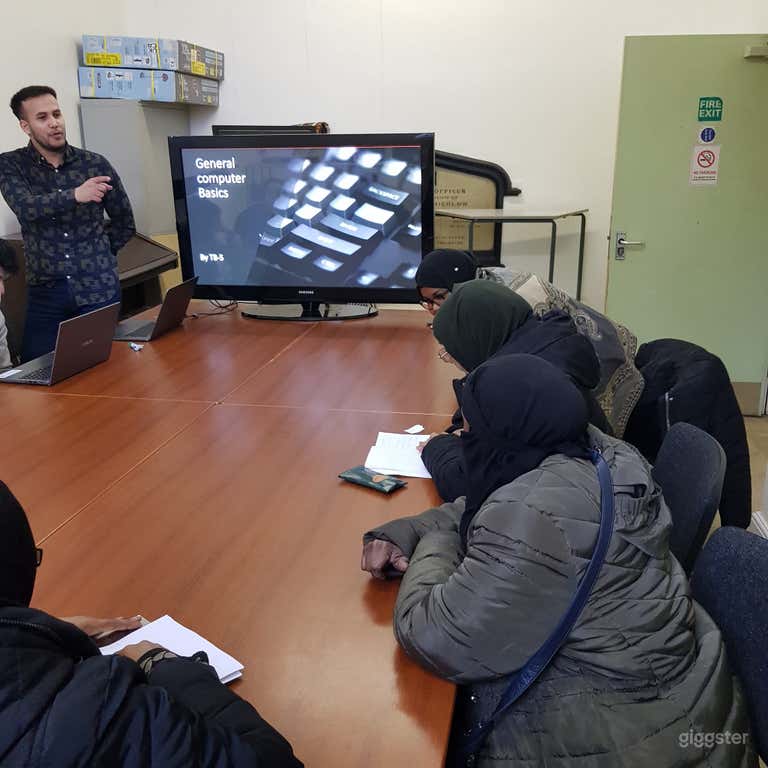  Upstairs Meeting Room for Smaller Groups 