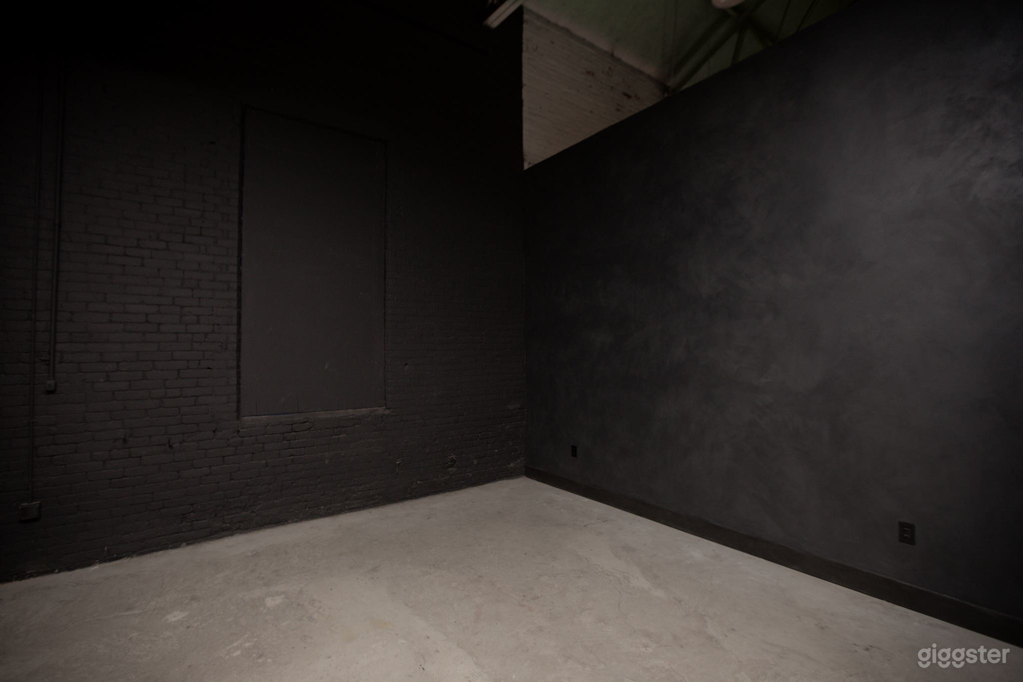 The Black Void: Drive-In, Limewash, &amp; Black Brick Photo 3