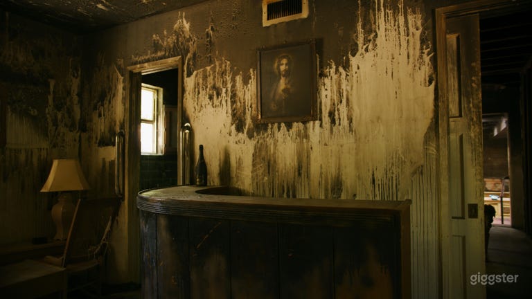  Spooky Haunted House / Eerie Cellar ~ Halloween 