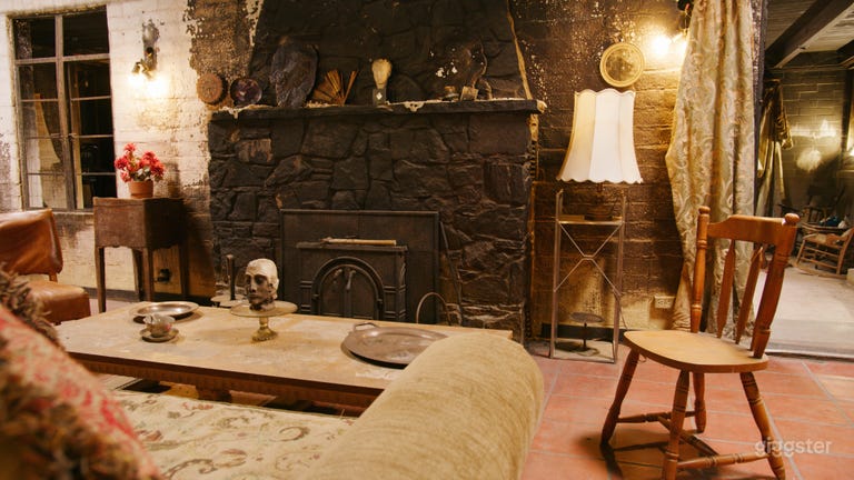  Spooky Haunted House / Eerie Cellar ~ Halloween 