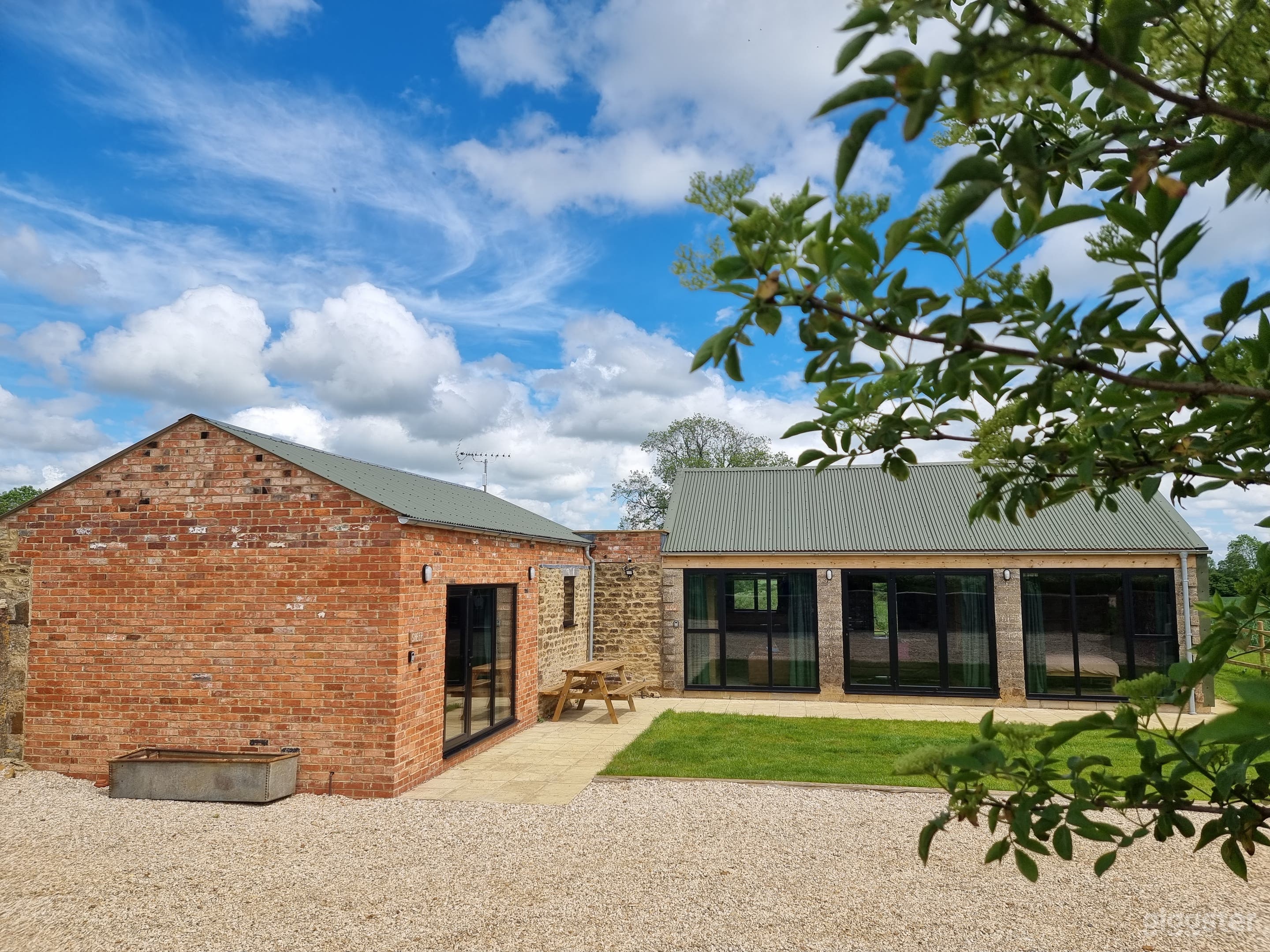 The Barn (Buyout: Cow Shed, Pig Shed, Sheep Shed) Photo 1