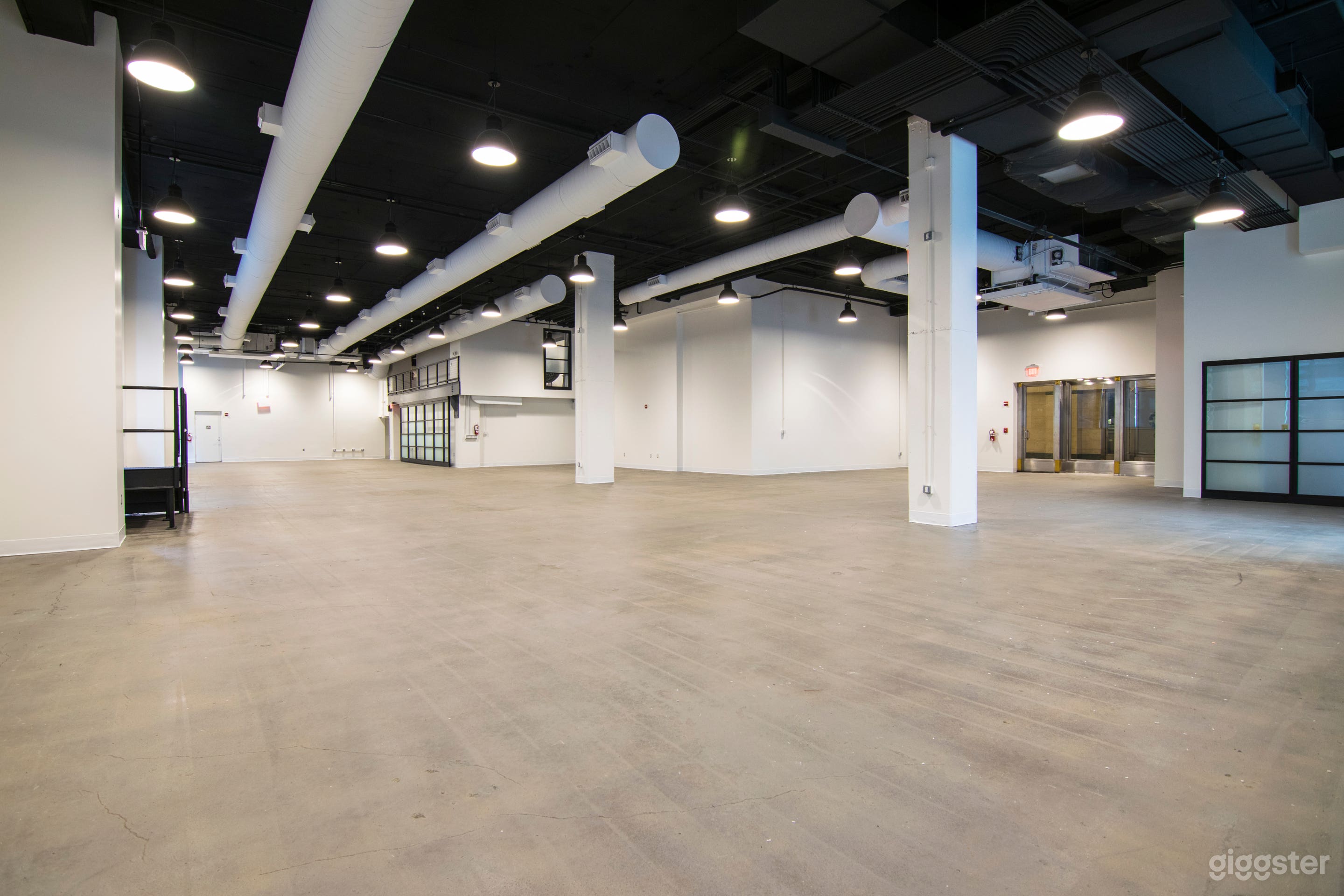 Modern, industrial venue in downtown D.C. Photo 3