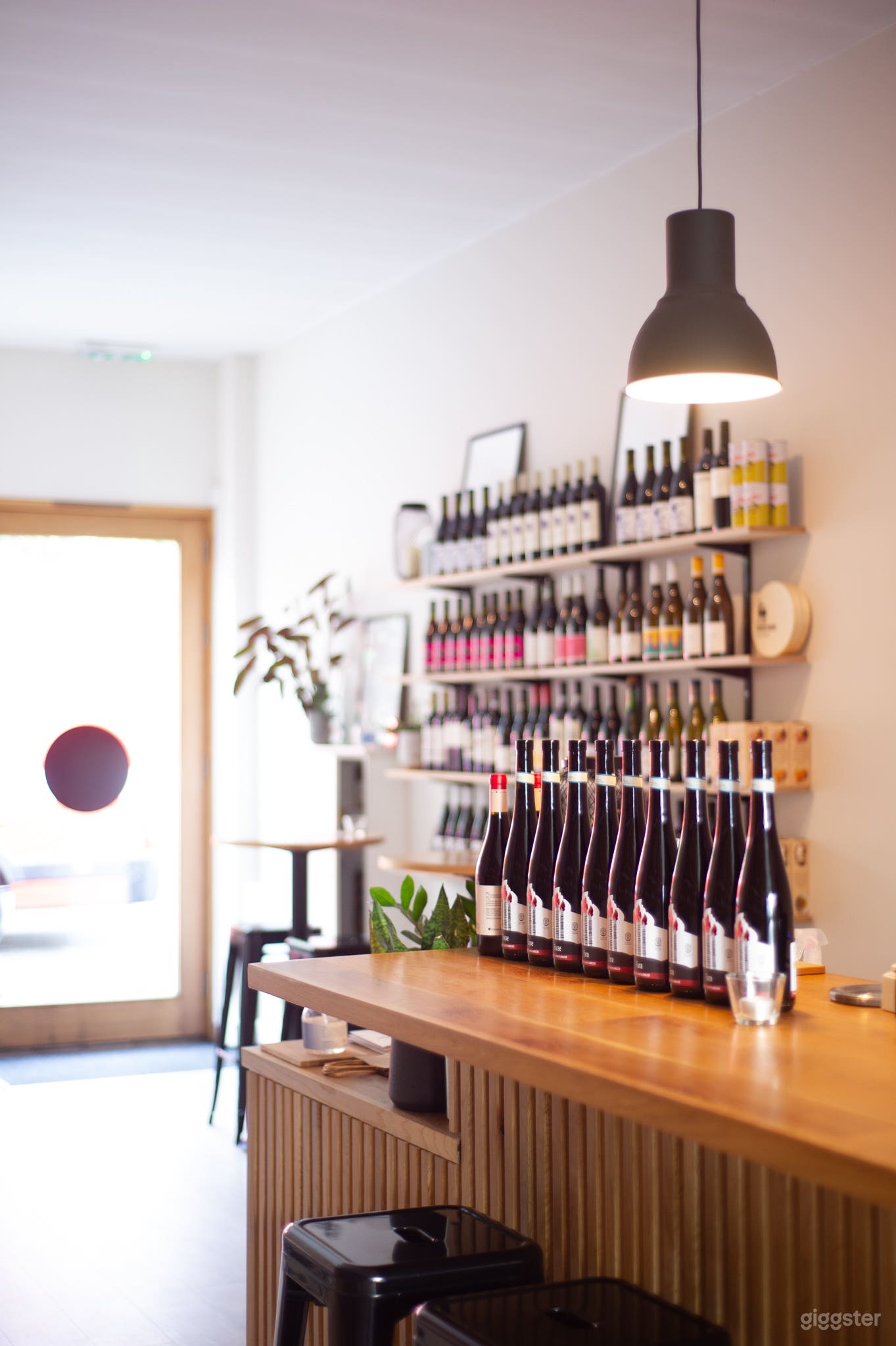 Natural Wine Shop &amp; Bar Photo 2