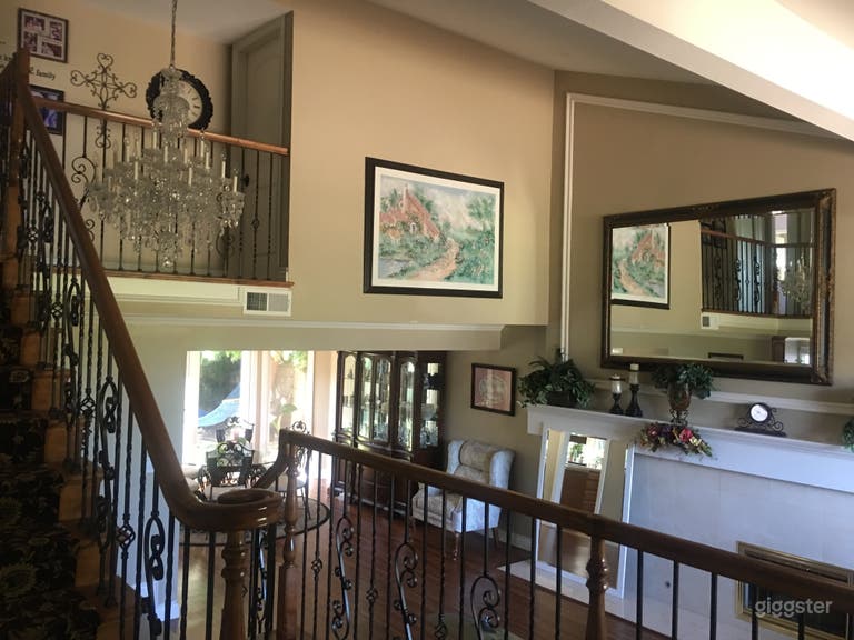  Entrance view from front door 