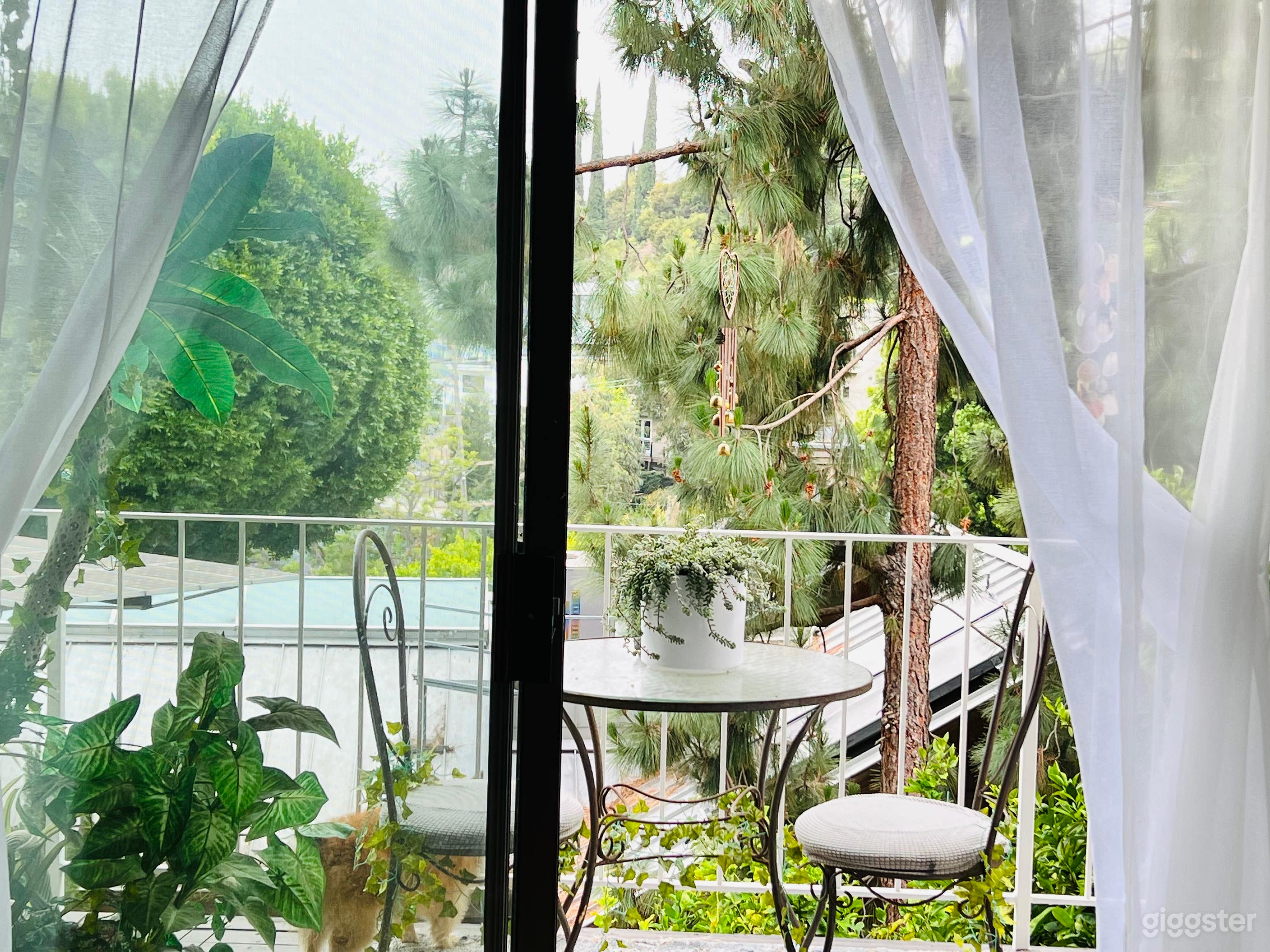 West Hollywood Hills Home with City Views Photo 2