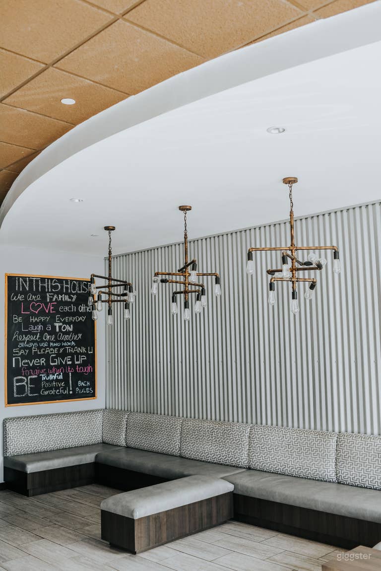  Upstairs Communal area 