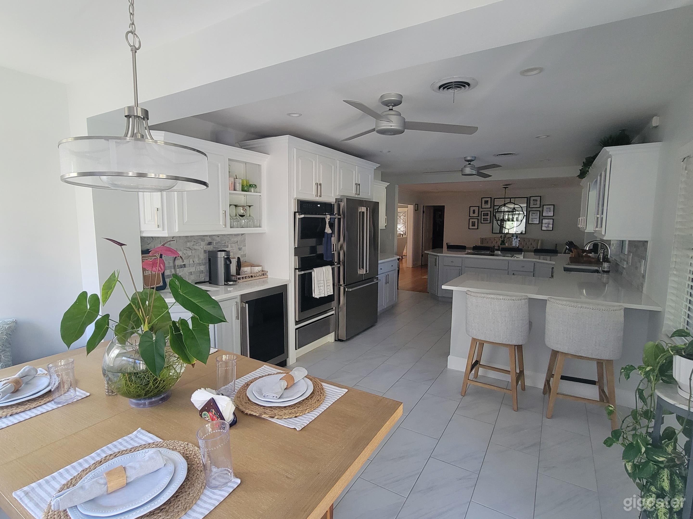 Bright Modern Farmhouse near downtown Orlando Photo 3