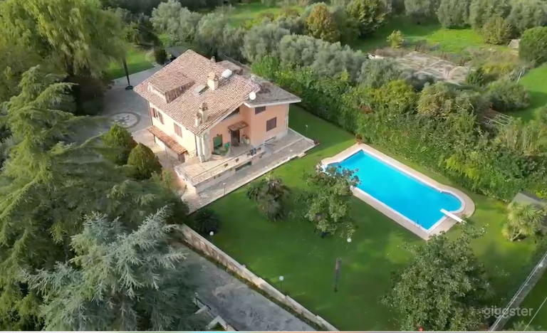  Villa Panoramica con Piscina per Film, Spot Pubblicitari ed Eventi 