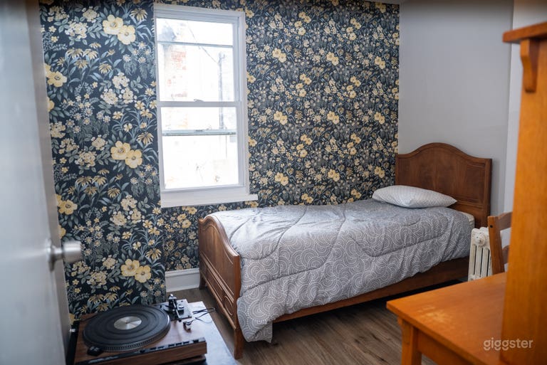  Trendy Row Home in Philadelphia - Film Friendly 