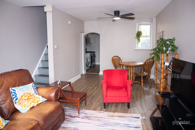  Trendy Row Home in Philadelphia - Film Friendly 