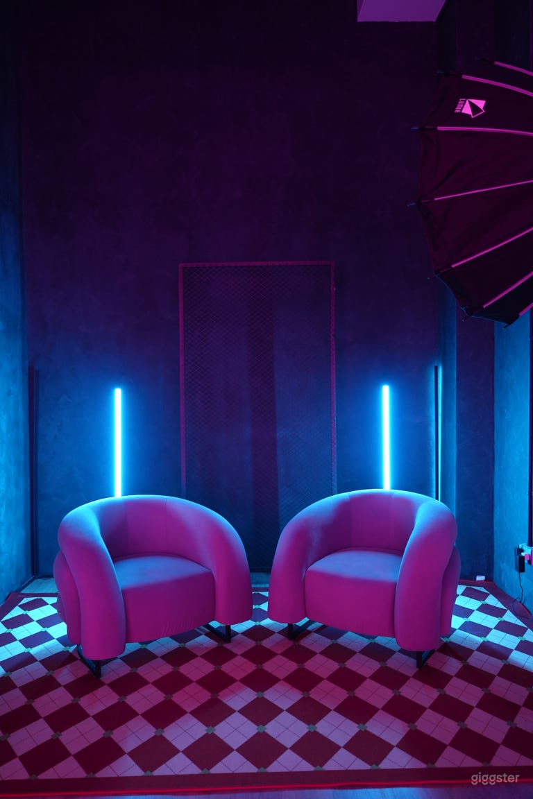  Fully Equipped Podcast Studio for Content Creation 