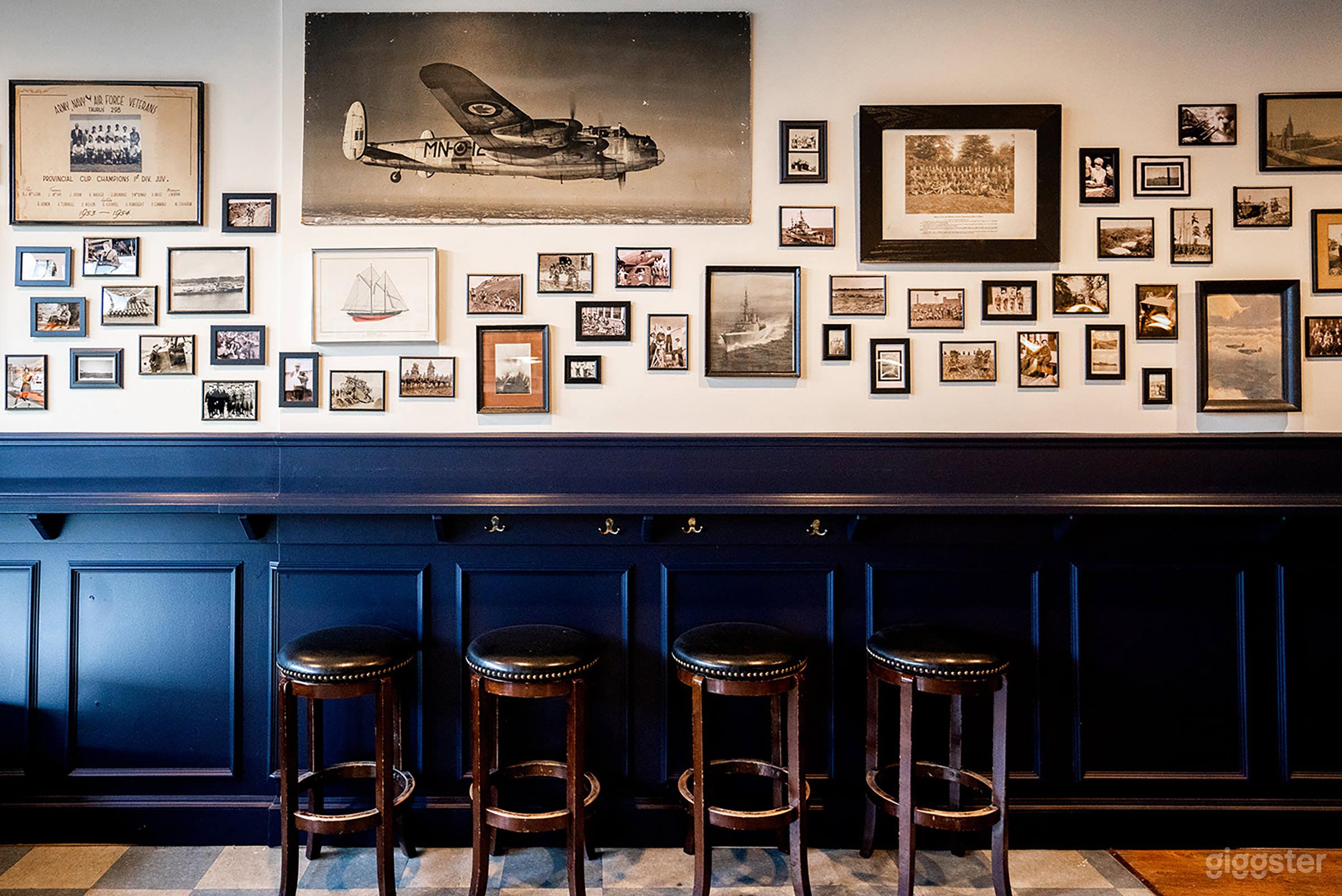 Spacious East Van Pub/Event Space Photo 2
