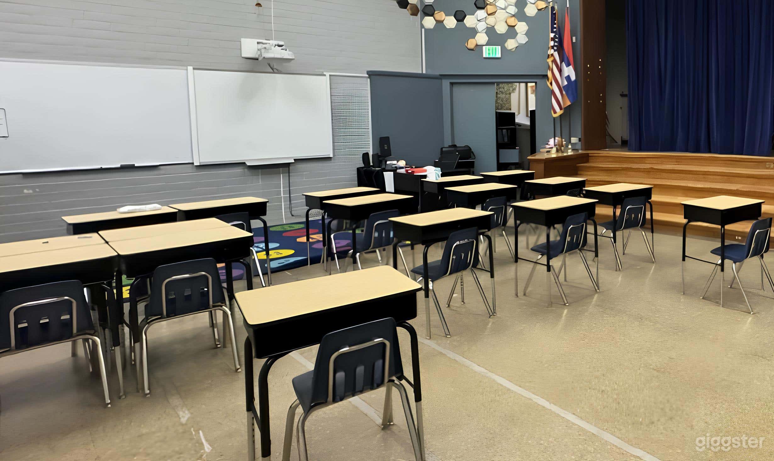 Multifunctional School Auditorium Photo 2