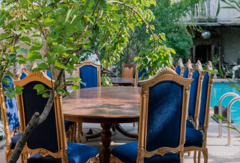  Quiet and Serene Pool Area 