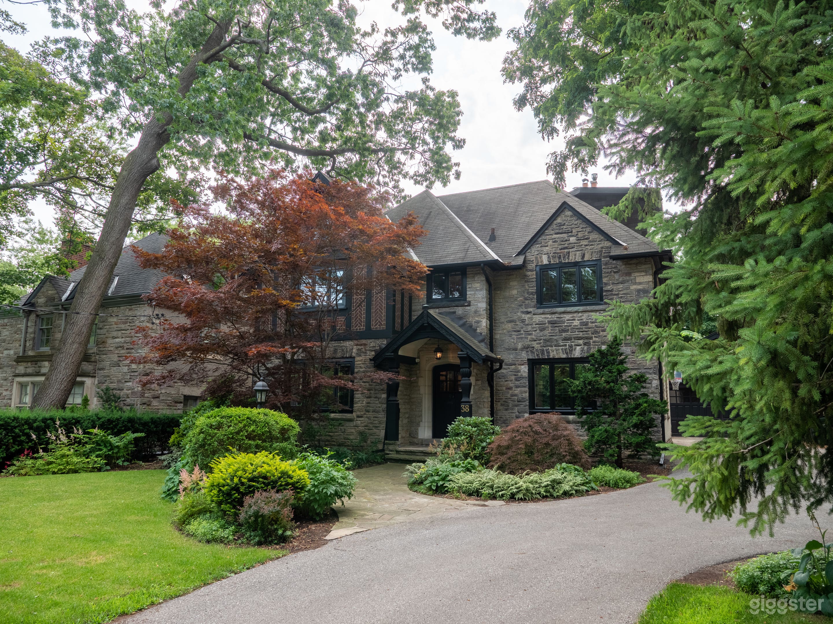 Timeless Tudor with Cinematic Charm Photo 2